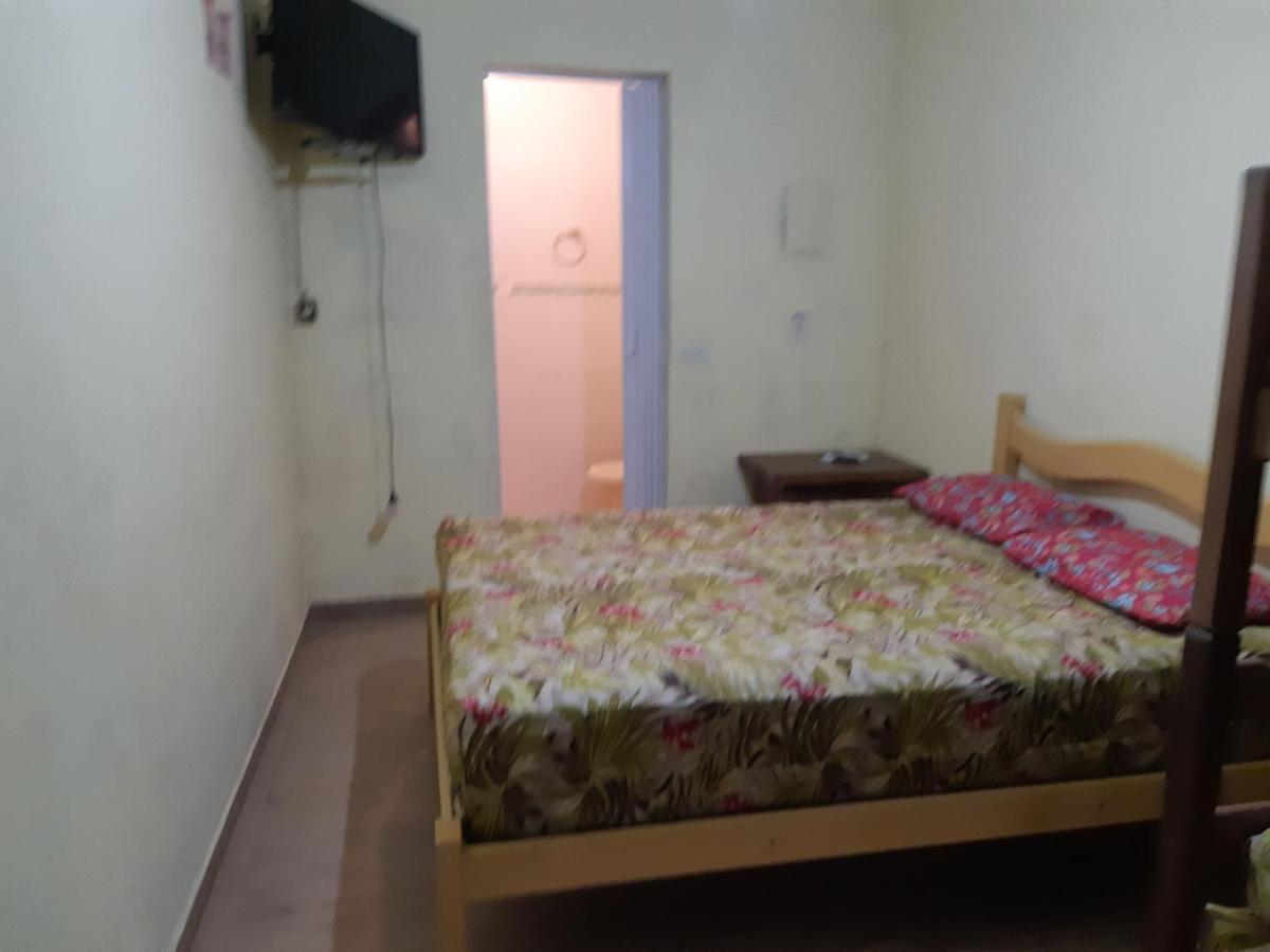 0001.10 - Maranduba - Kitnet Terreo - 4 Pessoas - 2 Quadras Do Mar - Piscina - Wi-Fi -Ar Condicionado Apartment Ubatuba Ngoại thất bức ảnh
